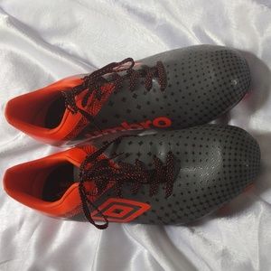 Umbro men soccer shoes